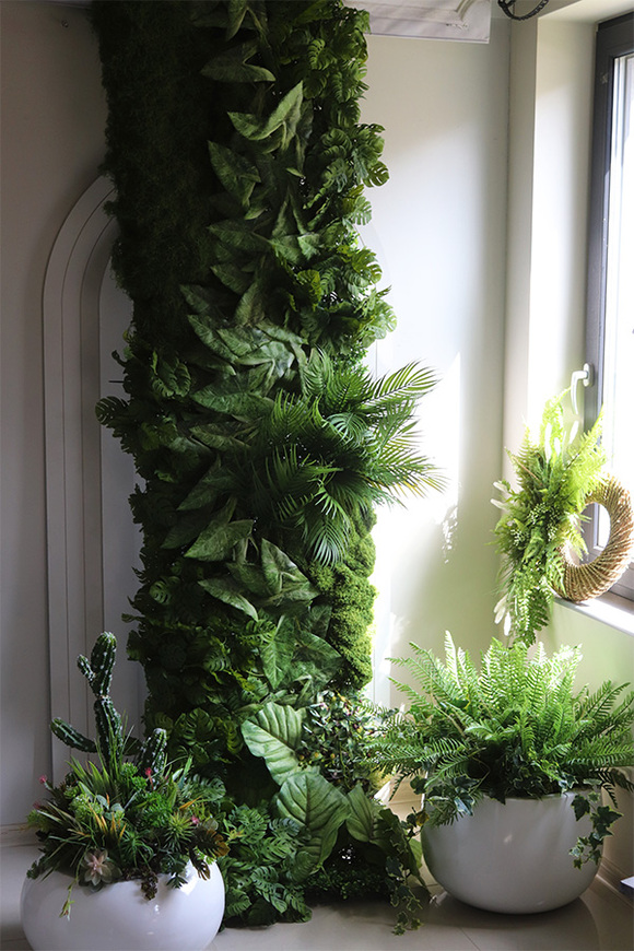 Greeneta, ścianka jednostronna ze sztucznych roślin