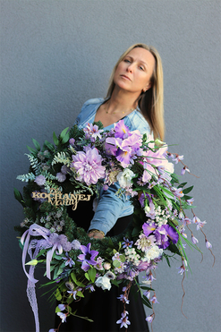 Gretta Violet, wieniec nagrobny z dedykacją, śr.62cm