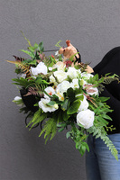 Wspomnienie Biel 2, dekoracja nagrobna w czarnym koszu