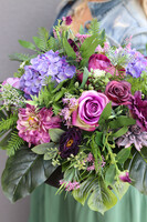 Purple Days, kompozycja nagrobna w plastikowym naczyniu