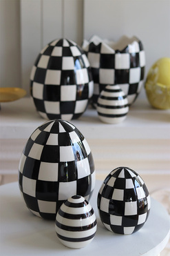 OD RĘKI Wednesday Easter, jajko wielkanocne figurka B, wys.18cm