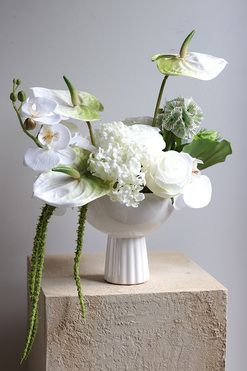 Wedding Day Leori 7, biała kompozycja w pucharze, wym.42x40x27cm