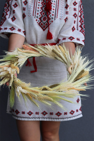 Dożynki, dekoracyjny wianek ze zbóż,