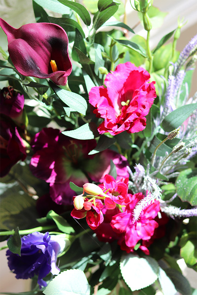 Angelo Purple&Gold 2, bukiet nagrobny we wkładzie