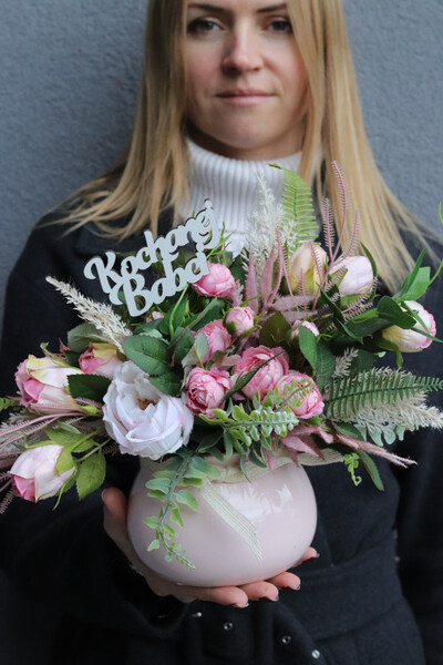 Pink Wish, kompozycja kwiatowa w naczyniu