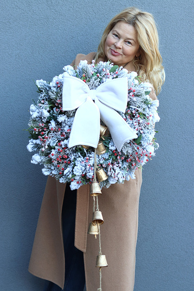 Śnieżny Puch, zimowy wianek z dzwonkami