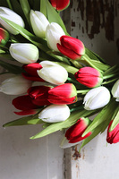 bardzo elegancki wianek z tulipanów, Witaj Wiosno 3, śr.40cm