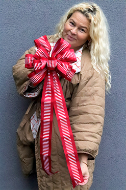 OD RĘKI American Xmas, kokarda - zawieszka, wym.70x26x10cm
