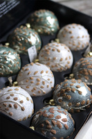 Misty Winter, błyszczące świąteczne bombki