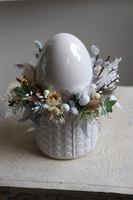 stroik z jajem Wielkanocna Pora, ozdoba z perłowym jajem