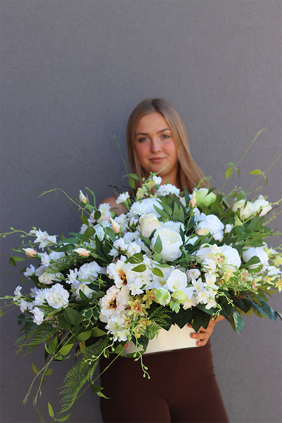 Biel Exclusive, kompozycja nagrobna w misie