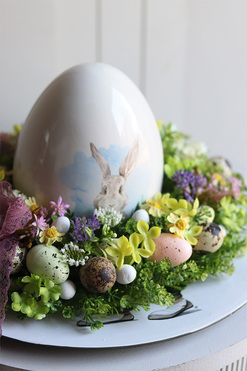 Pastels Dream, stroik wielkanocny na talerzu z jajem, wym.16x32cm 