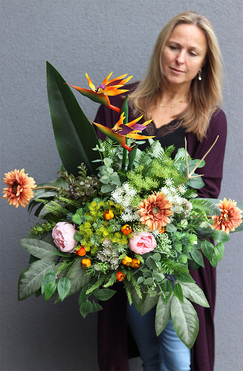 Elegia 2, kompozycja nagrobna ze strelicją, wys.79cm   