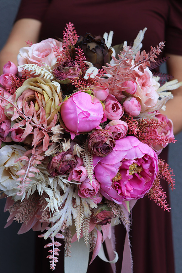 Rosanera, elegancki flowerbox z kolorowymi kwiatami