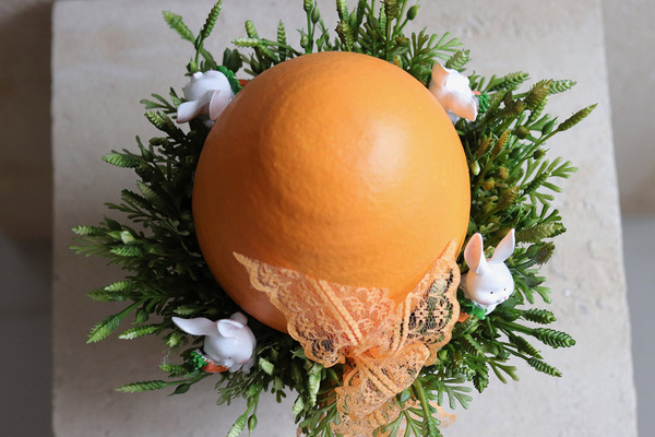 Easter Egg Orange, stroik wielkanocny z jajem