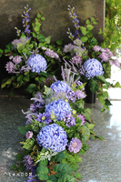  Dacja Blue, jesienny bukiet nagrobny we wkładzie