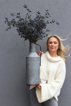 Niebieskich Głogów Blue, zimowy bukiet w wazonie, wys.93cm