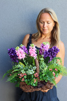 dekoracyjny kosz z hiacyntami, Teressa Bella