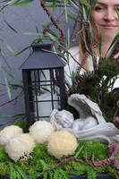 Solaris Angel, dekoracja nagrobna z lampionem