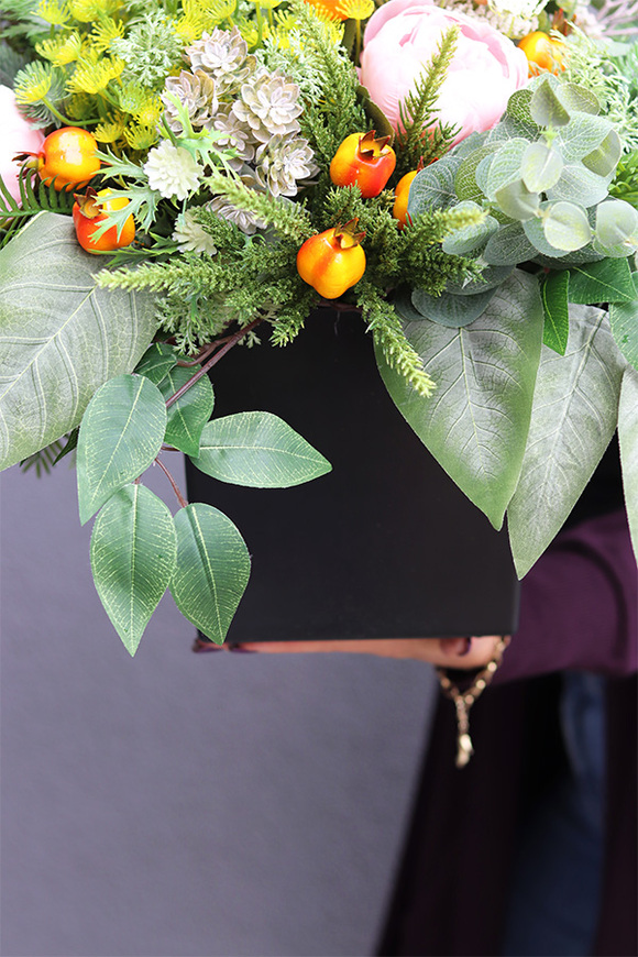 Elegia 2, kompozycja nagrobna ze strelicją