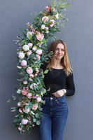 Eligia Delice, girlanda kwiatowa