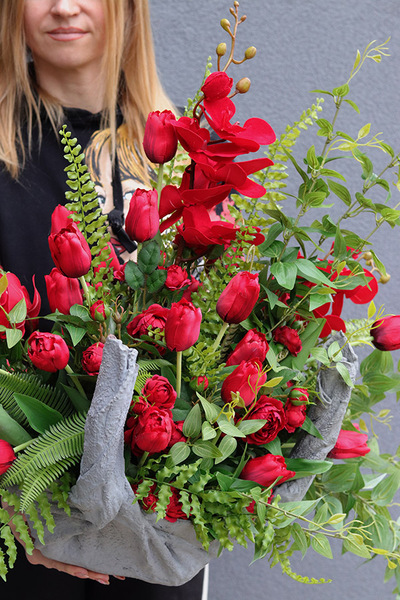 Volcan Carmina, kompozycja nagrobna w misie