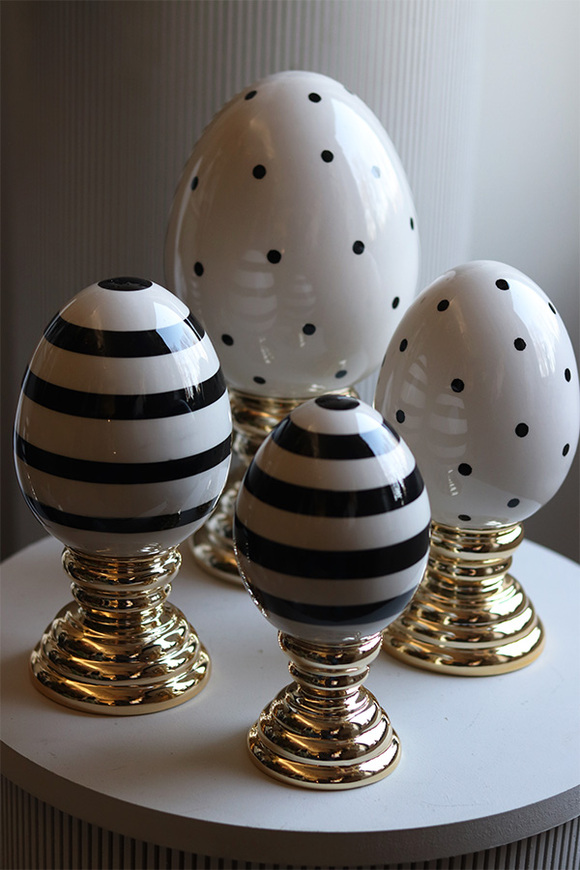Wednesday Easter Dots, jajko wielkanocne figurka