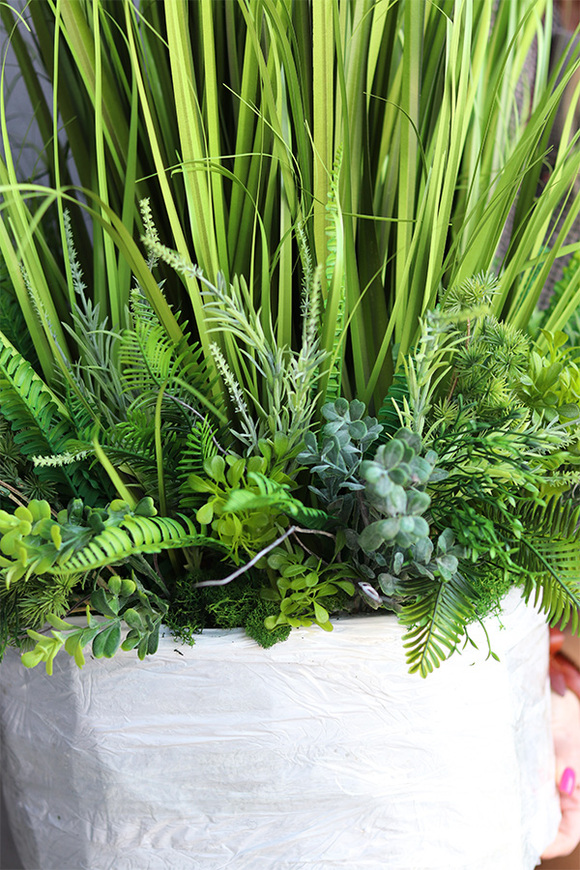 Trawa Latem Saute, sztuczna trawa w stretchu