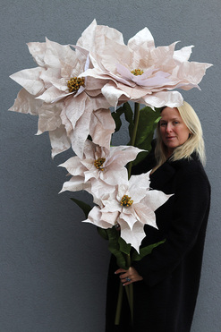 OD RĘKI Gwiazda Betlejemska Pudrowa, wielki kwiat sztuczny XL, dł.110cm