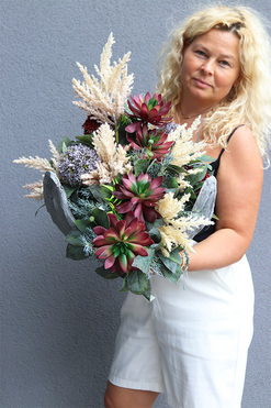 Suculentas Bordo Volcan, kompozycja nagrobna w misie, wym.47x45cm