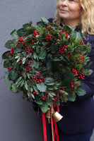 Pod Ostrokrzewem Bells, świąteczny wianek dekoracyjny