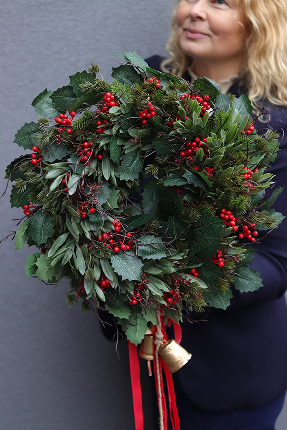 Pod Ostrokrzewem Bells, świąteczny wianek dekoracyjny