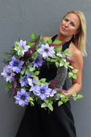 Fiolette Clematis, asymetryczny wianek dekoracyjny