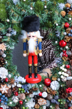 świąteczny wianek Dziadek do Orzechów Exclusive, śr.55cm