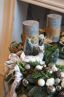 Nature House, adwentowy wianek stroik na żywym spodzie