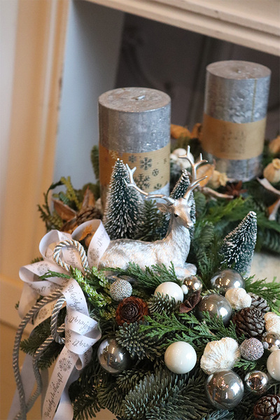 Nature House, adwentowy wianek stroik na żywym spodzie