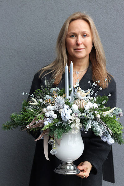 Silveria, świąteczny stroik z ptaszkiem w pucharze