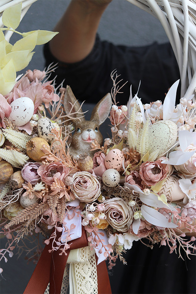 Piaskowa Wielkanoc 2, wielkanocny wianek z zającem