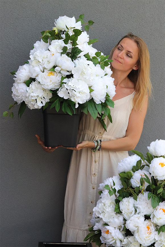 Peonies Change, kompozycja kwiatowa do Twojej donicy