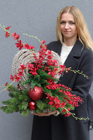 Pasja, zimowa kompozycja nagrobna, wym.58x65x38cm