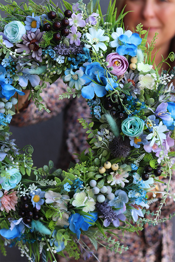 wianek z chwostem na Twoje drzwi, Manfredo Excelsior