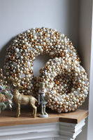 Shining Deluxe Gold, świąteczny wianek z bombek