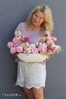 Laos Opera Peony, kompozycja w ceramicznej łódce