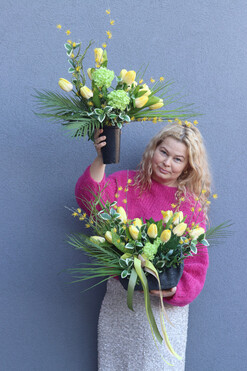 Wiosenne Wspomnienia, bukiet nagrobny we wkładzie do wazonu, dł.54cm 