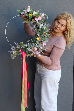 OD RĘKI Eggs Canoe Subtelle, wielkanocny wianek na drzwi na obręczy, rozp.50cm