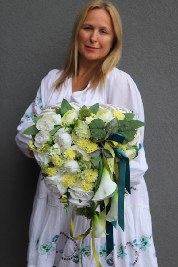 Kallena Roses, wieniec nagrobny w kształcie serca