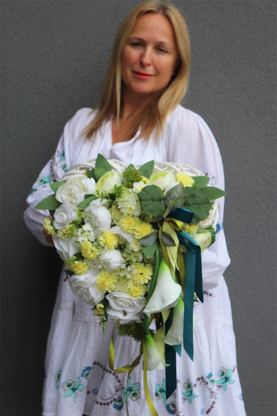 Kallena Roses, wieniec nagrobny w kształcie serca