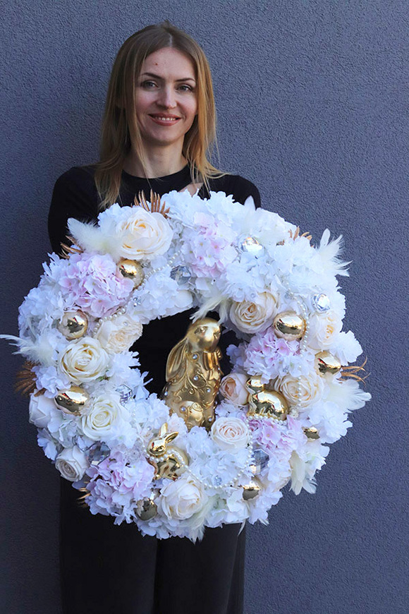 Glamour Bunny, wielkanocny wianek na drzwi z zającem