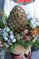 Goldenia, flowerbox świąteczny z karczochem