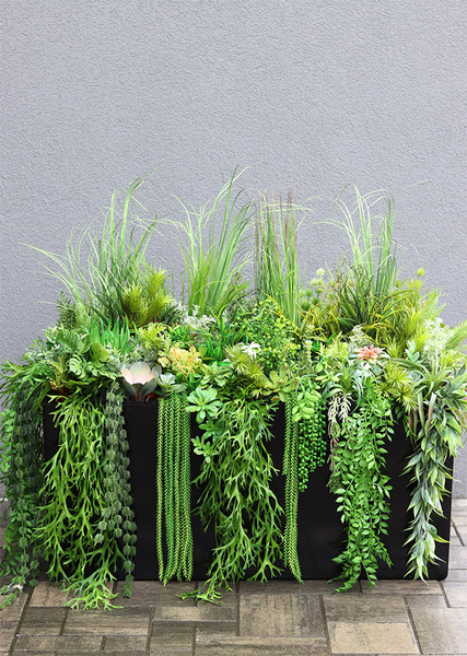 Fiberglass Black Suculentas, podłogowa dekoracja z trawami